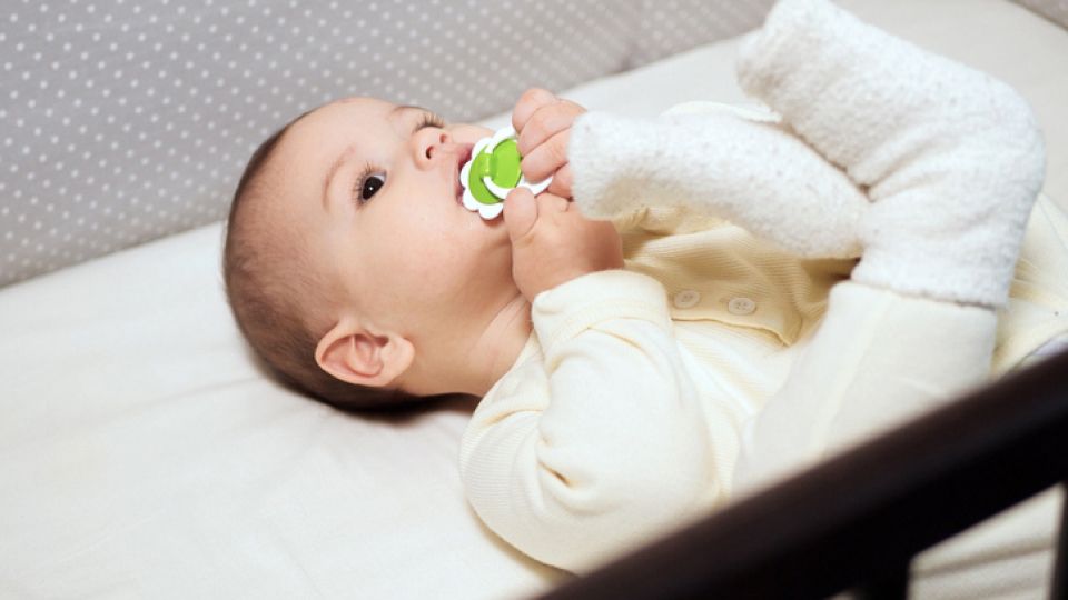 공갈젖꼭지, 손가락빨기, 6개월아기, 젖꼭지, 뻐드렁니