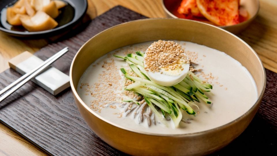 시원한 콩국수 이미지