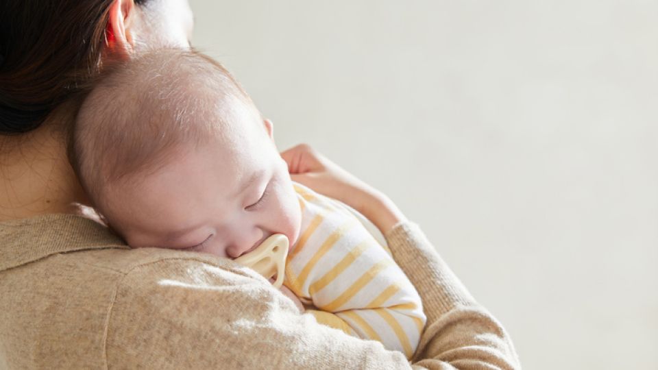 신생아, 신생아배꼽, 녹변, 모유수유, 분유수유