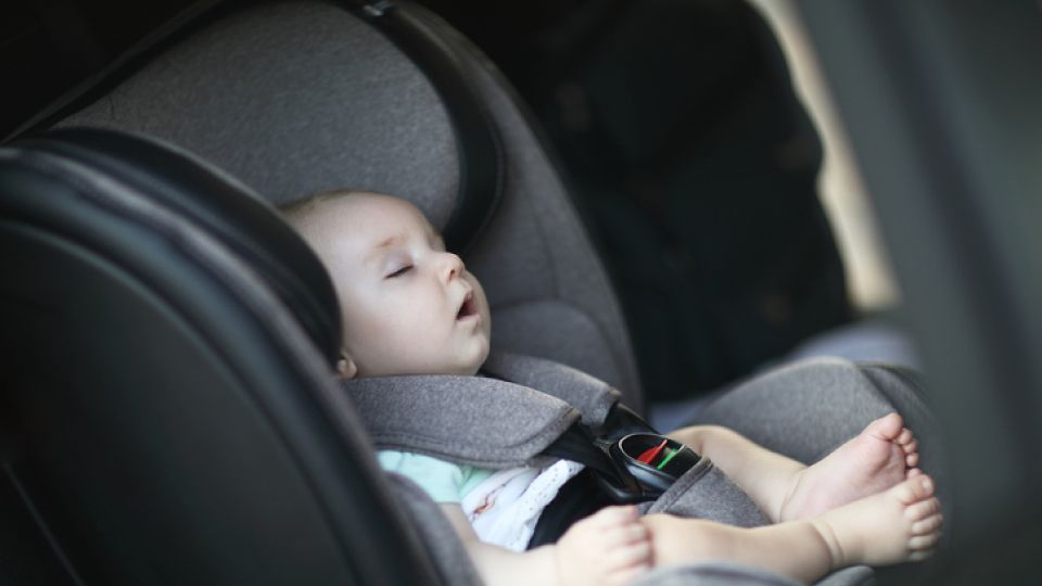 아기와 외출, 카시트, 업어주기, 포대기, 비타민D,