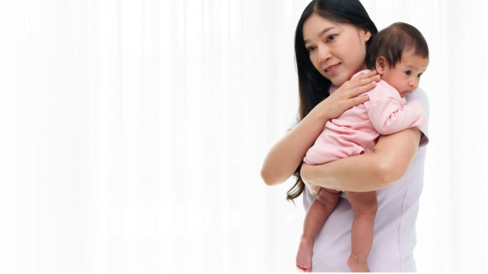 아이 수유, 혼합 수유, 트림, 딸꾹질, 분유, 우유병