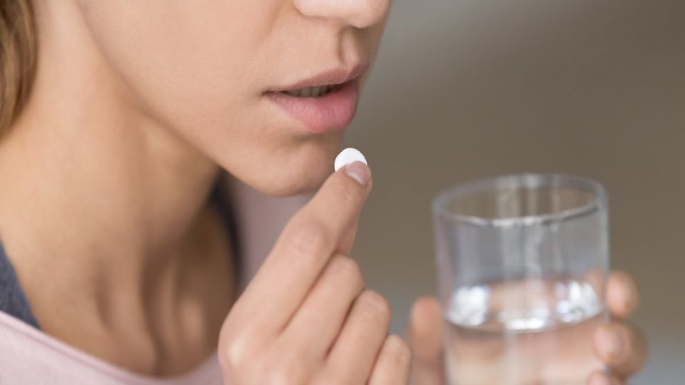 다낭성난소증후군, 생리불순, 무월경, 여드름, 무모증, 탈모증, 비만, 체중증가, 다낭성난소