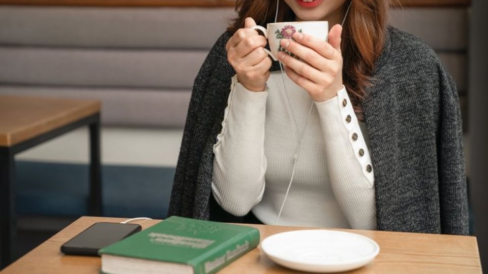 탈수,물,수분,카페인,이뇨작용,피로,어지러움,음료수,수분보충,수분대체요법