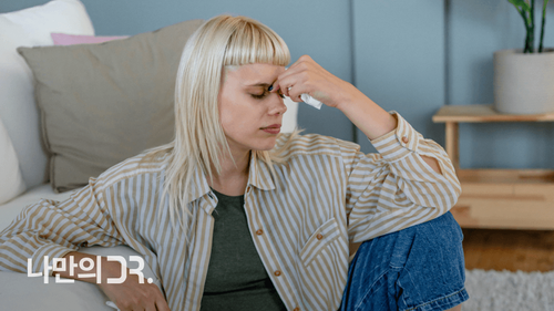 영츠하이머의 가장 큰 원인은 스마트폰에 대한 과도한 의존이다.