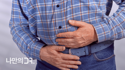 노로바이러스에 감염되면 소아의 경우 구토 증상이, 성인의 경우 설사 증상이 두드러지게 나타난다.