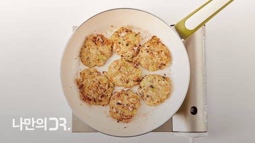 설날에 먹는 전, 갈비찜 등 기름진 음식은 혈당을 낮추는 혈당 스파이크를 발생시킨다.