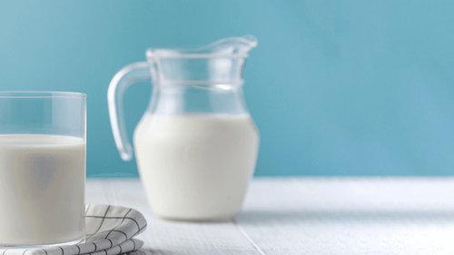 아몬드 우유는 유당이 없어 유당불내증 환자에게 적합하다.